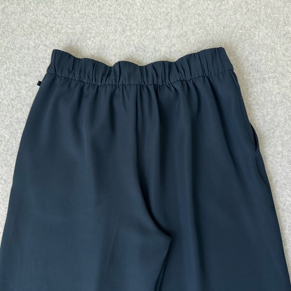 Lululemon Noir Wide Leg Cropped Pants Size 10 Navy Blue Tie Waist Culottes - Picture 9 of 16